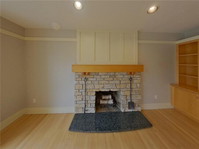 Building Photo - 10071 Raleigh Ct