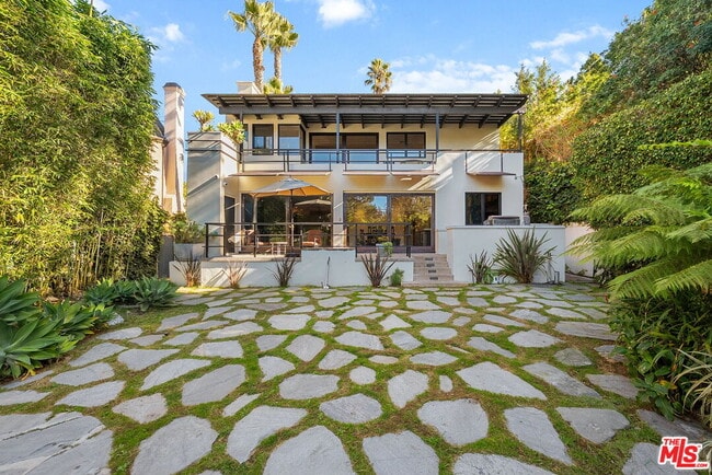 Building Photo - 215 S Anita Ave