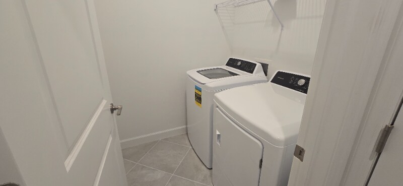 Building Photo - 5535 Sapphire Stone Cv