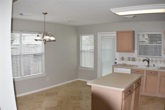 Building Photo - 21014 White Shore Ln