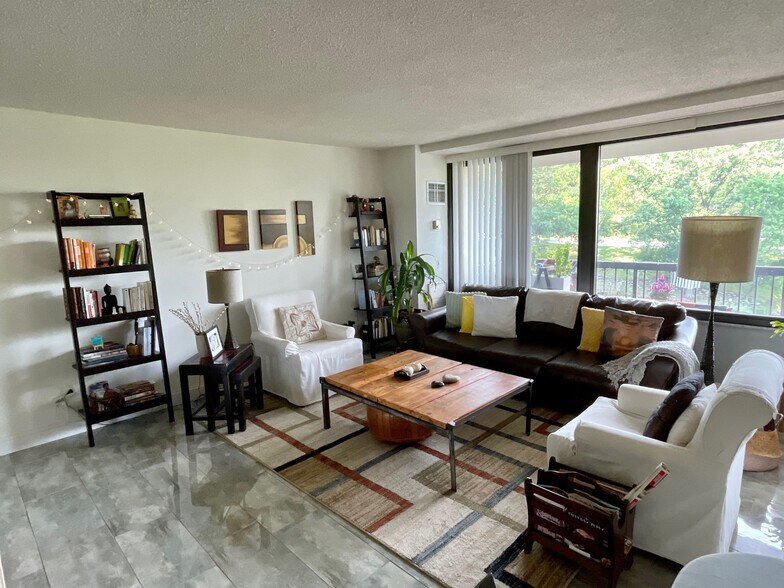 Building Photo - 5500 Holmes Run Pky