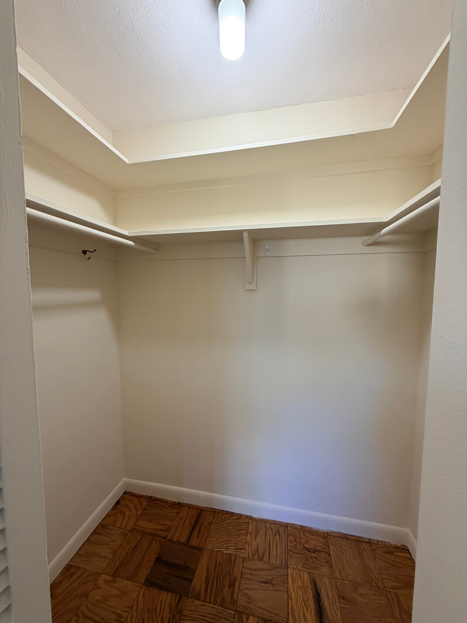 Building Photo - 57 Monmouth St