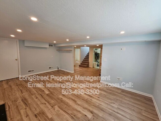 Building Photo - 7036 N Concord Ave