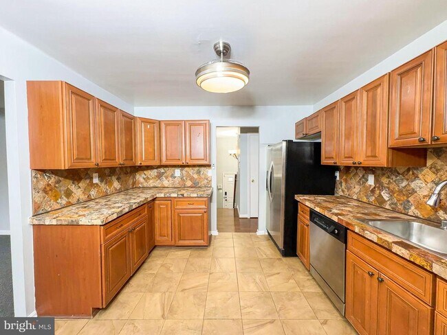 Building Photo - 9206 Lorelei Ct