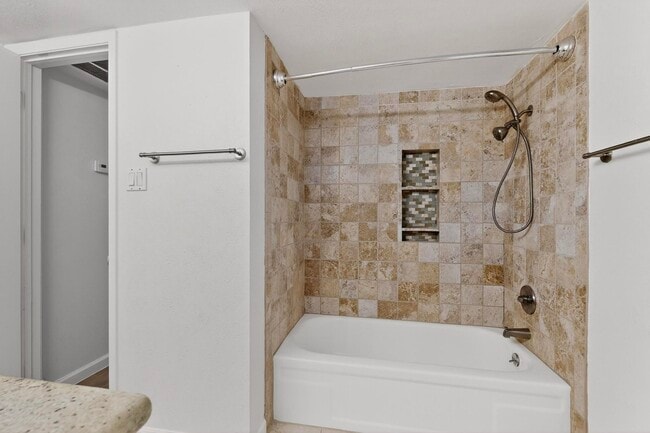 Building Photo - 4800 Northway Dr