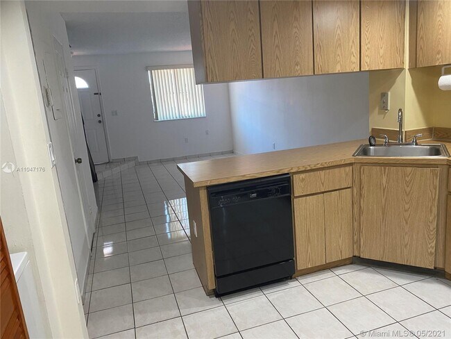 Building Photo - 1809 SW 107th Ave