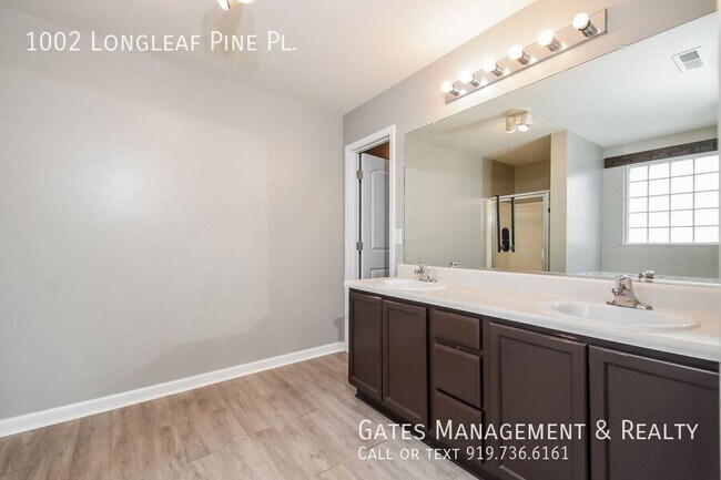 Building Photo - 1002 Longleaf Pine Pl
