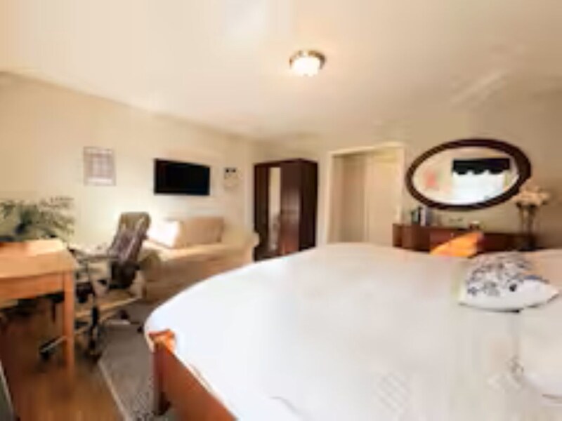 Building Photo - 9605 Singleton Dr