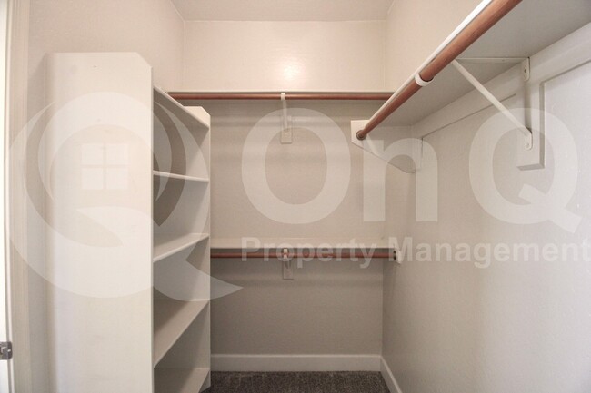 Building Photo - 19350 E Carriage Way