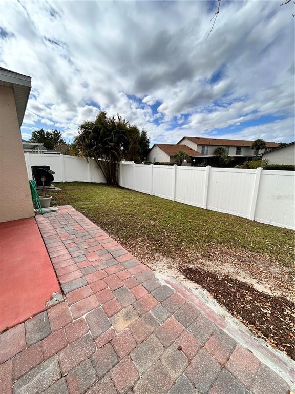 Building Photo - 5727 Vista Linda Dr