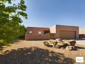 Building Photo - Single Level, single family home Available...