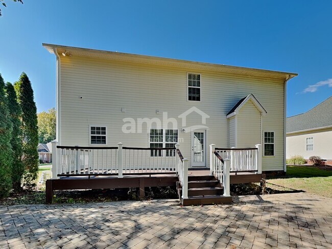 Building Photo - 718 Barrocliff Rd