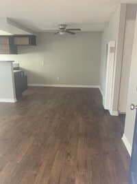 Building Photo - 7042 Fenway Dr
