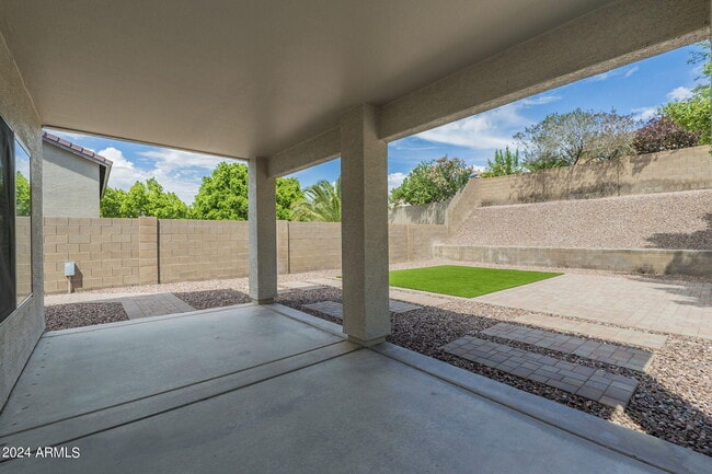 Building Photo - 6326 W El Cortez Pl