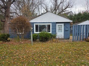 Building Photo - 2 Bed 1 Bath Single Family Home in Wisconsin Rapids