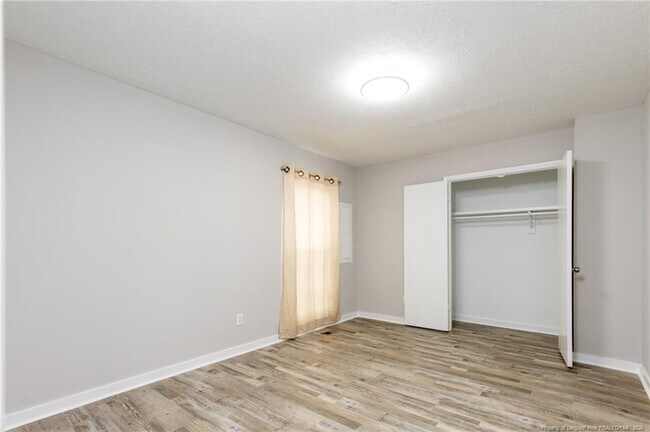 Building Photo - 816 Rumford Pl