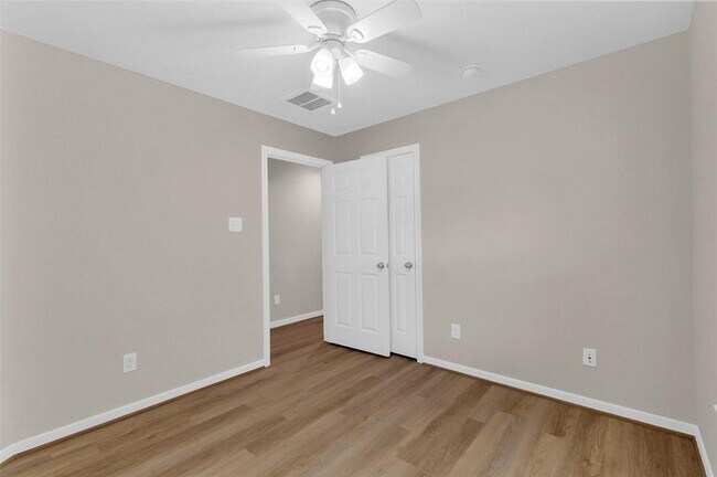 Building Photo - 10143 Rose Willow Ln