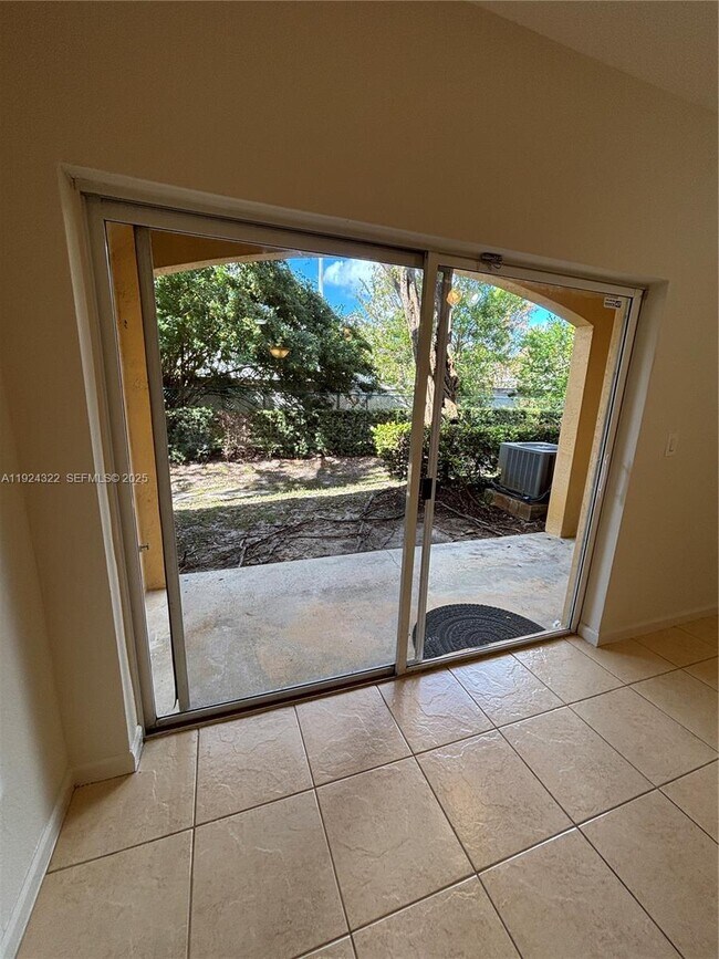 Building Photo - 6533 Catalina Ln