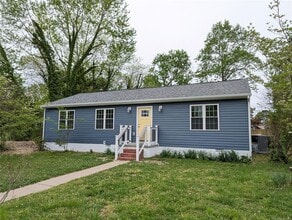 Building Photo - 118 Nelson Dr