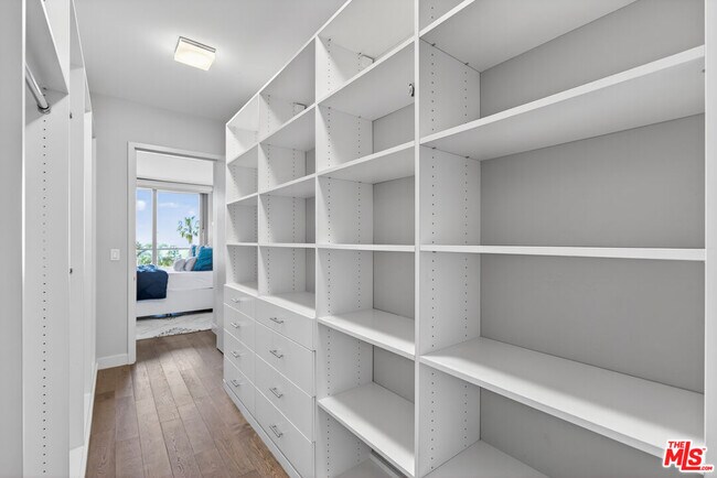 Building Photo - 1755 Ocean Ave