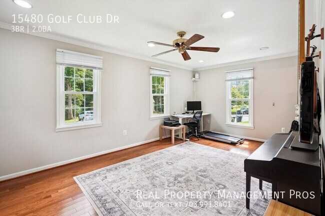 Building Photo - 15480 Golf Club Dr