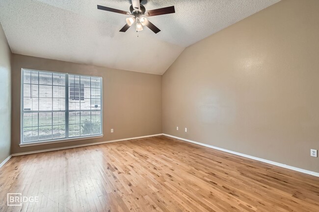 Building Photo - 1354 Mill Crossing