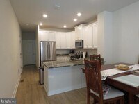 Building Photo - 139A Easton St