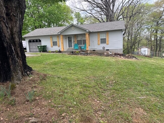 Building Photo - Maryville City Schools 37804 - 3 bedroom, 2 bath home - Contact Bako Patel (865)283-5600