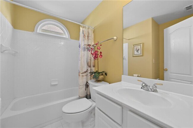 Building Photo - 3945 Summit Gate Dr