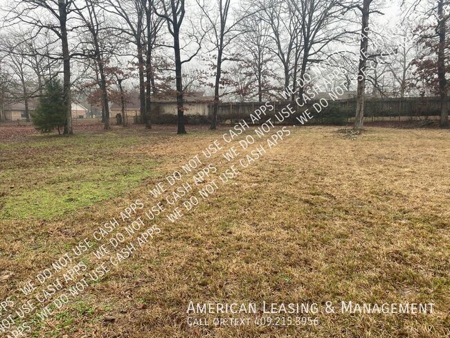 Building Photo - 1253 Edgewood Cir
