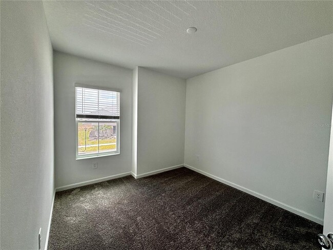 Building Photo - 2634 Armstrong Ave