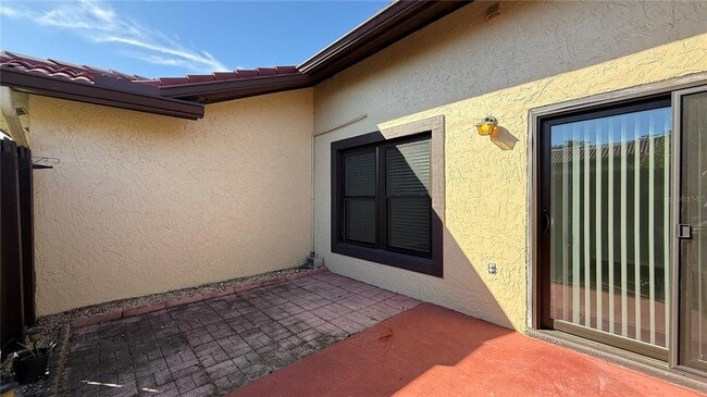 Building Photo - 555 Hunter Cir