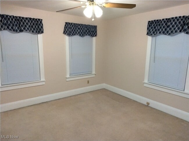 Building Photo - 7608 Ridgefield Ave