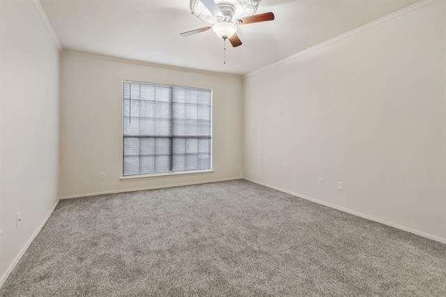 Building Photo - 352 W Harwood Rd