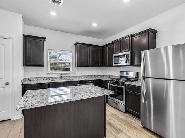 Building Photo - 10830 Quinn Ct