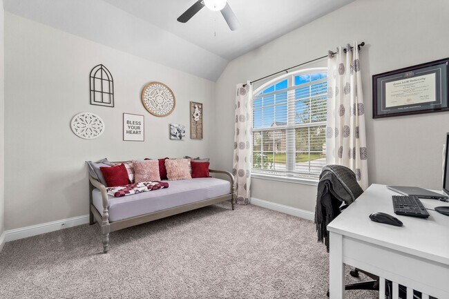 Building Photo - 15414 Greenford Glen Dr