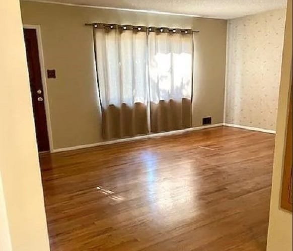 Family Room 2 - 6898 Newman Street