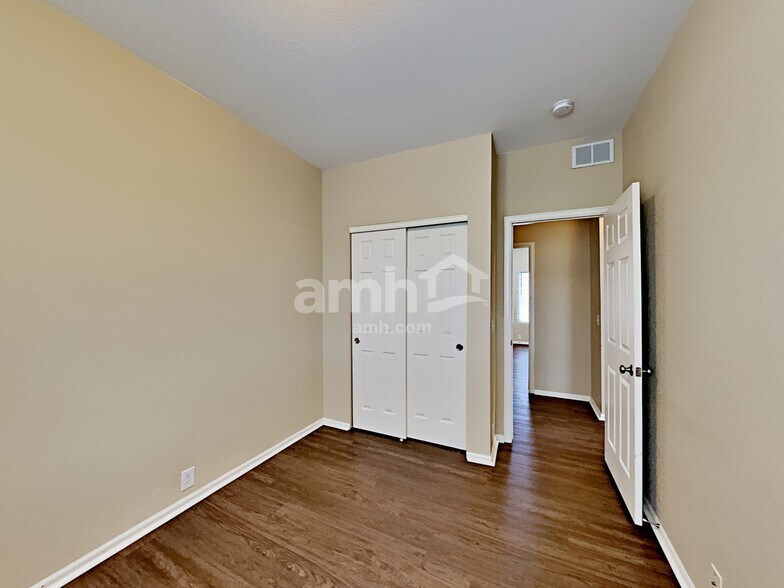Building Photo - 209 Homestead Way