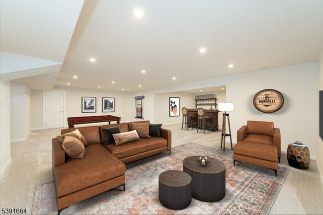 Building Photo - 14 Willow Ln