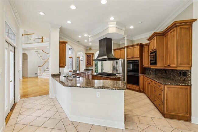 Building Photo - 2503 Regency Lake Dr