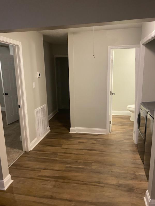 Building Photo - 107 Bryan St