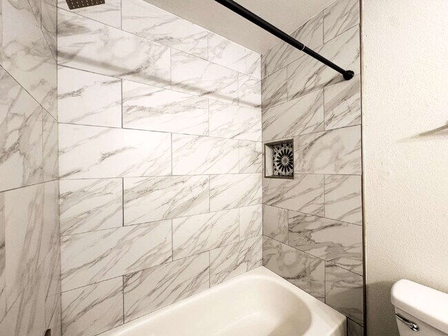 Building Photo - "Pool Home in the Center of Yuma!"