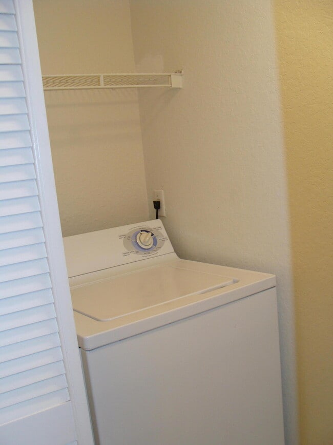 Building Photo - 4235 S 57th Ave