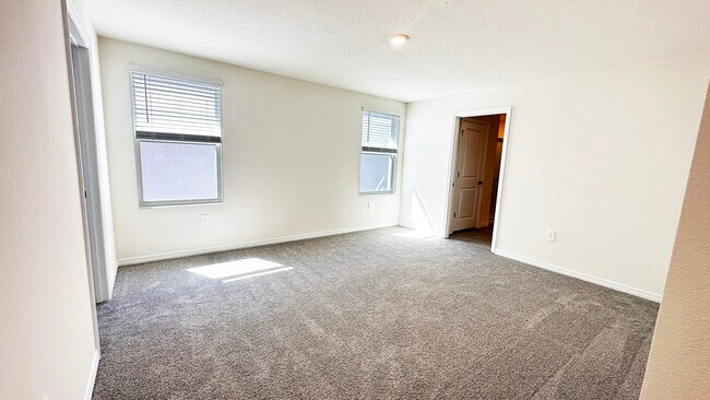 Building Photo - 2926 Rock Sound St