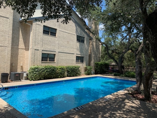 Building Photo - 11843 Braesview