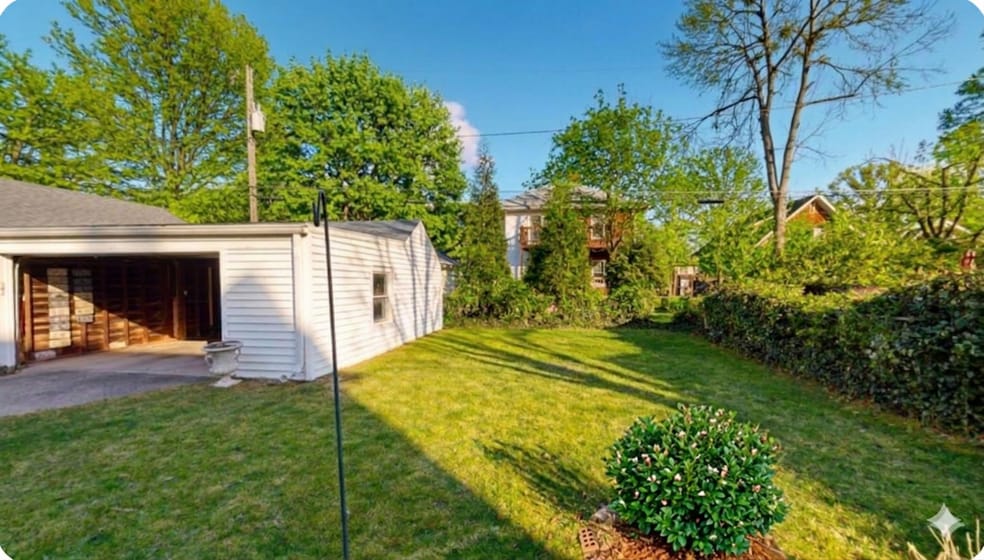 Building Photo - 2223 Saratoga Dr