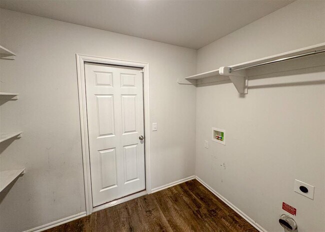 Building Photo - 1109 S Appaloosa Ln