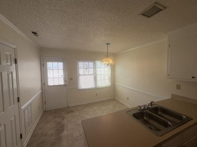 Building Photo - 352 Haven Dr