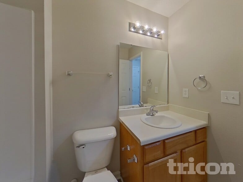 Building Photo - 1069 Coralbean Way