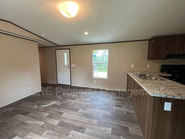 Building Photo - 16364 SE 57th St